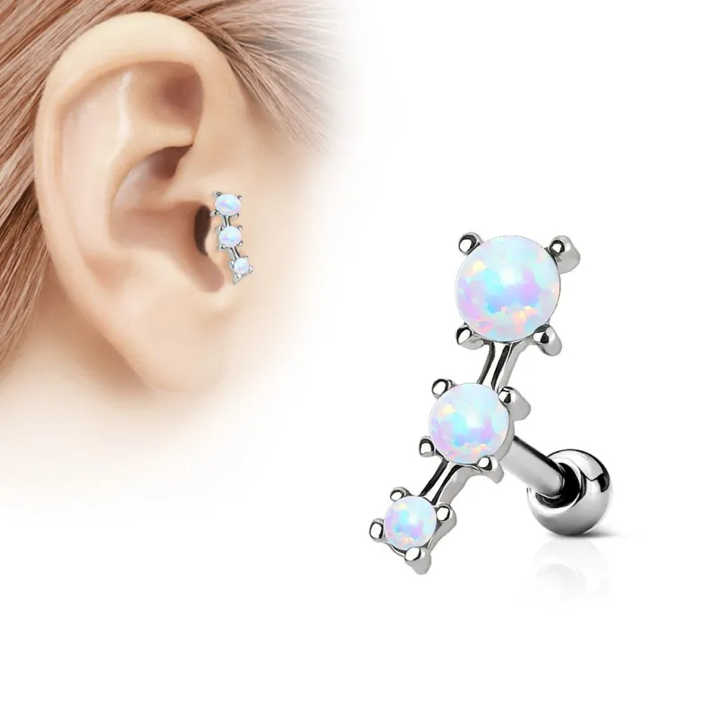 Piercing oreille cartilage trois opale blanches