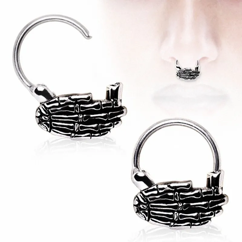 Piercing septum main de squelette