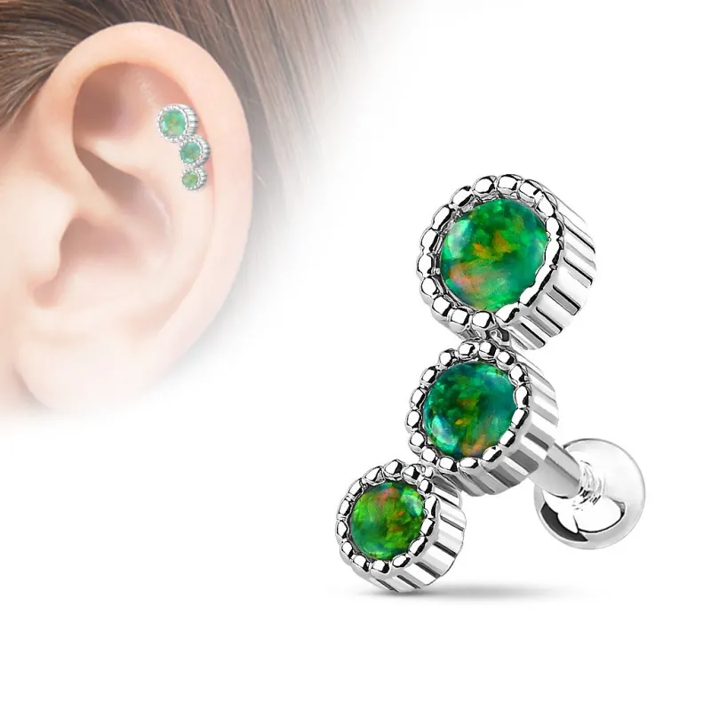 Piercing oreille cartilage triple opale vert