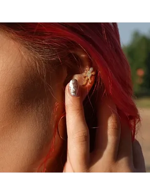 Piercing labret oreille plaqué or rose lézard pavé de strass