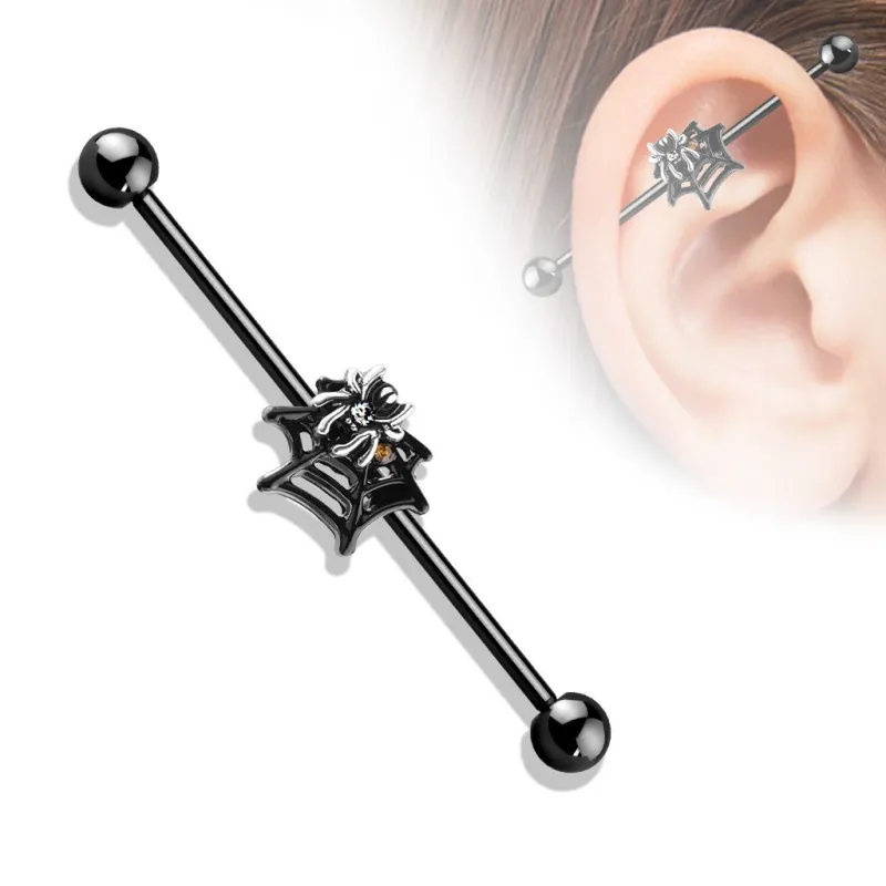 Piercing industriel oreille toile araignée