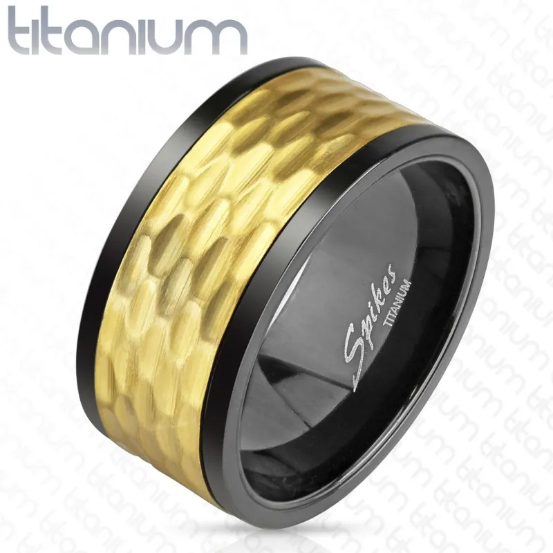 Bague homme titane noir centre nervur dor