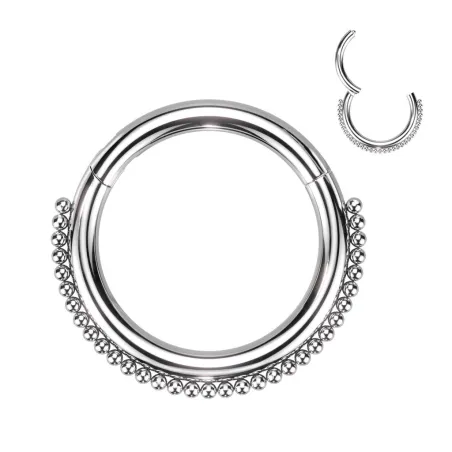 Piercing oreille anneau argenté ligne de perles