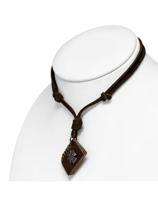 Collier en cuir marron avec pendentif livret croix de fer