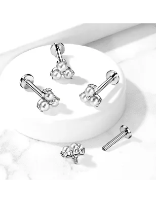 Piercing labret oreille trois perles