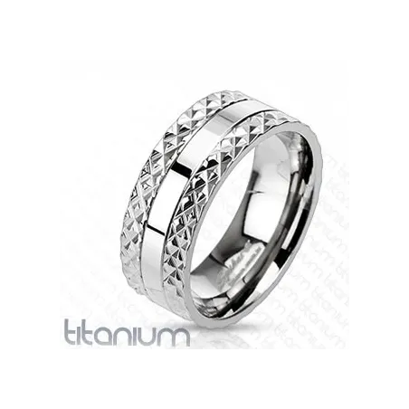 Bague titane homme pyramides cônes